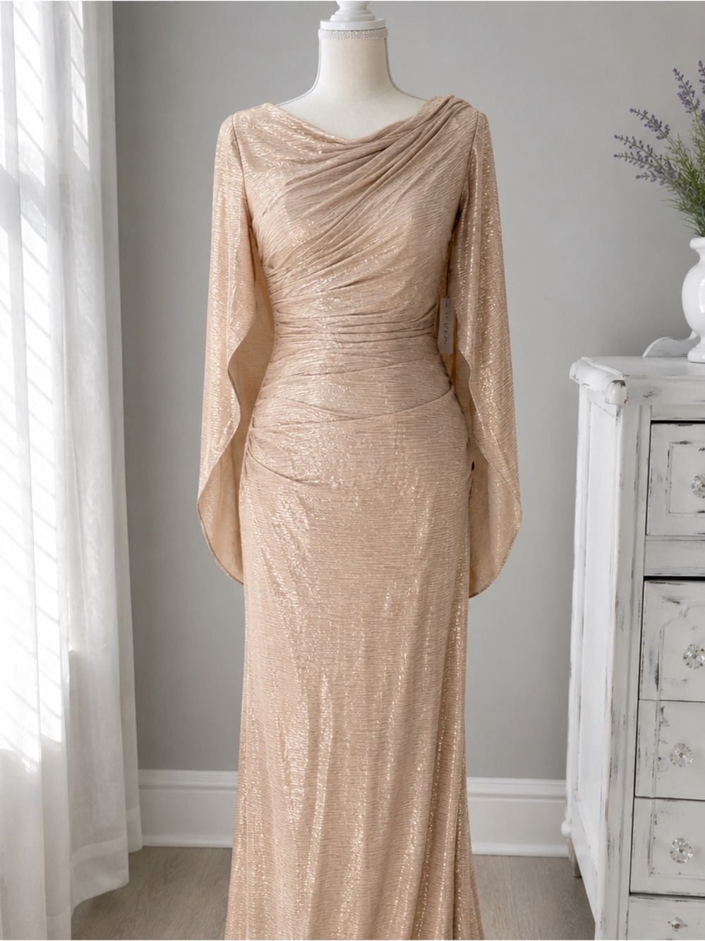 NWT Betsy & Adam Metallic Drape Back Trumpet Gown size 4